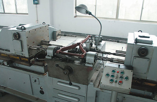 杠桿鉆較專(zhuān)用機(jī)床
